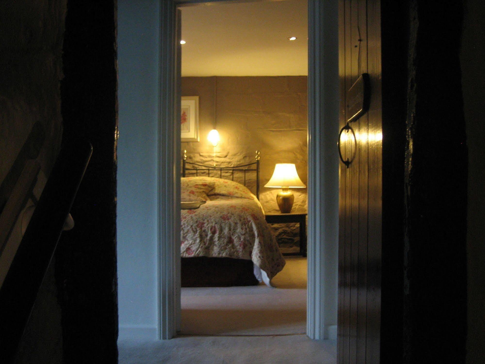 The Oxenham Arms Hotel Devon South Zeal エクステリア 写真